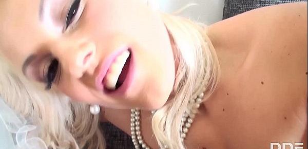  Beautiful Blonde Bride Blanche Bradburry Gives a Mind-blowing POV Blowjob